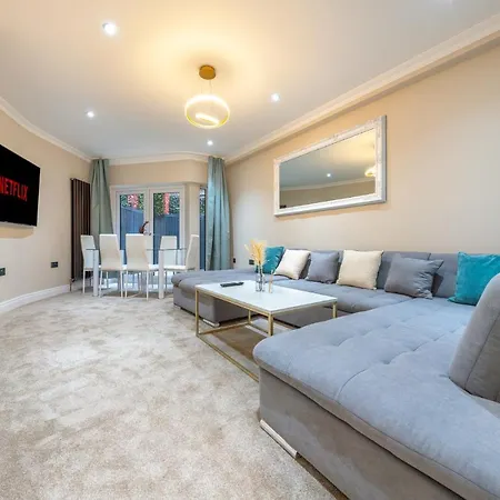 Brand New London Luxury House - Sleeps 8 Villa Exterior photo