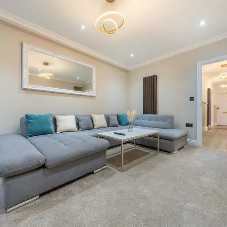 Brand New London Luxury House - Sleeps 8 Villa Exterior photo